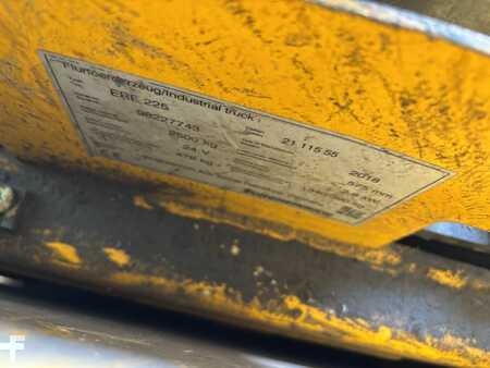 Stacker stå på  Jungheinrich ERE 225 (8)