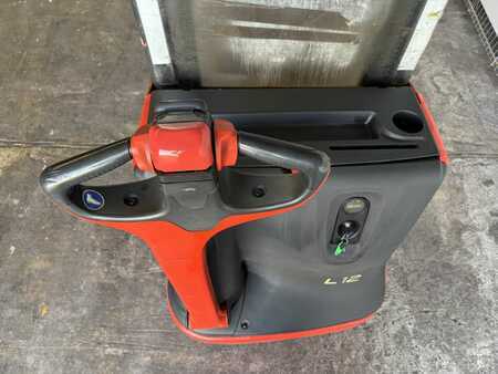 Ruční vysokozdvižný vozík 2014  Linde L12i (8)