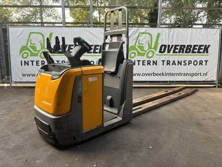 Stacker stå på  Jungheinrich ECE230 (4)