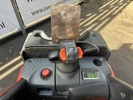 VZV s plošinou pro řidiče 2017  Linde T25SP-02 (7)