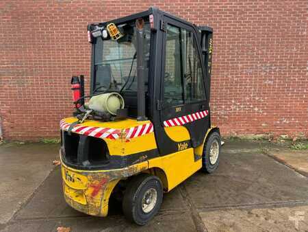 Nestekaasutrukki 2012  Yale GLP30VX (4)