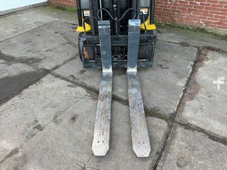 Sähkö - 4 pyör 2015  Yale ERP35VL F2945 (7)