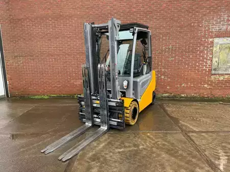 Elektromos 4 kerekű 2017  Jungheinrich EFG S30 (7)