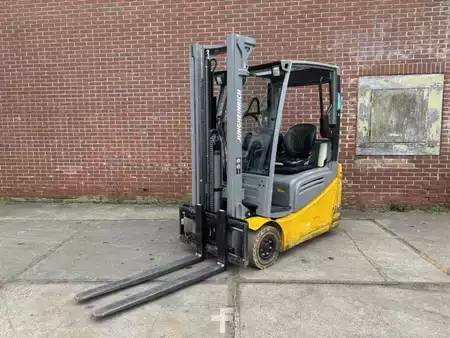 Elektro 3 Rad 2018  Jungheinrich EFG 216k (4)