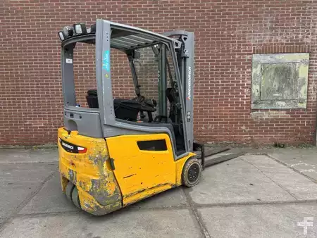 Elektro 3 Rad 2018  Jungheinrich EFG 216k (4)