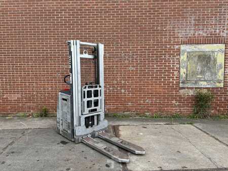 Stacker pedestre 2018  Still EXV 14 (1)