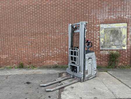 Stacker pedestre 2018  Still EXV 14 (7)