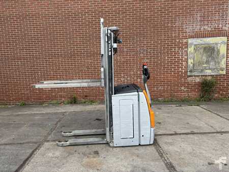 Stacker pedestre 2018  Still EXV 14 (10)