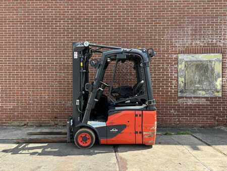 Elektryczne 3-kołowe 2019  Linde E14-02 (6)