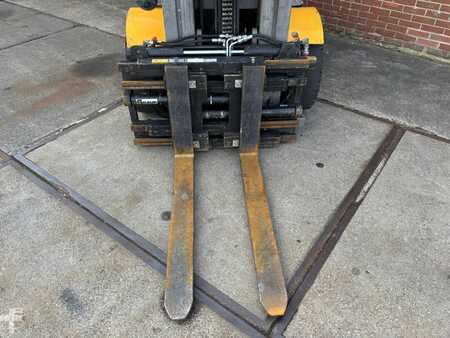 Elektromos 4 kerekű 2017  Jungheinrich EFG535K (7)