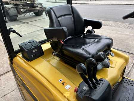 Elektrisk- 3 hjul 2022  Yale ERP16VT (10)