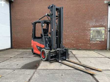 Elektro čtyřkolový VZV 2012  Linde E45H-01/600 (1)