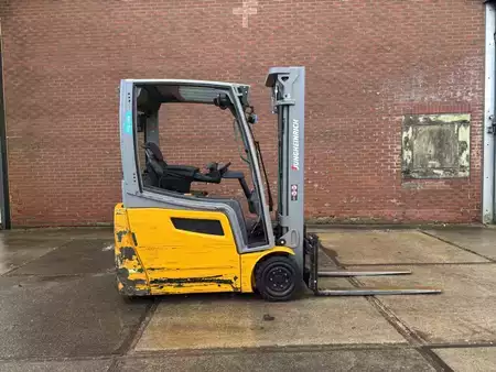 Elektro 3 Rad 2018  Jungheinrich EFG 216k (2)