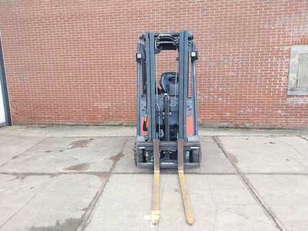 Eléctrico - 4 rodas 2017  Linde E16PH-02 (8)