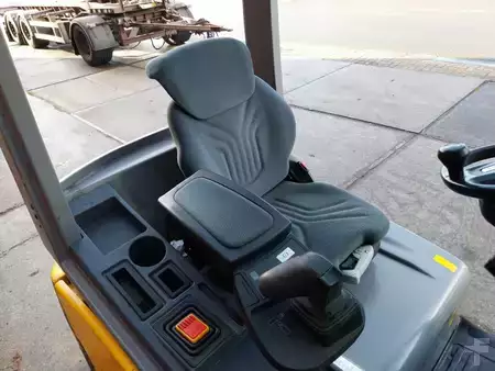 Elektro 3 Rad 2018  Jungheinrich EFG 216k (8)