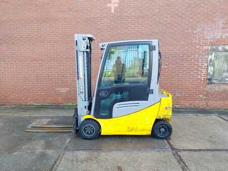 Elektromos 4 kerekű 2018  Jungheinrich EFG 320 (2)