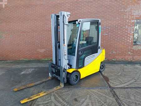 Elektromos 4 kerekű 2018  Jungheinrich EFG 320 (3)