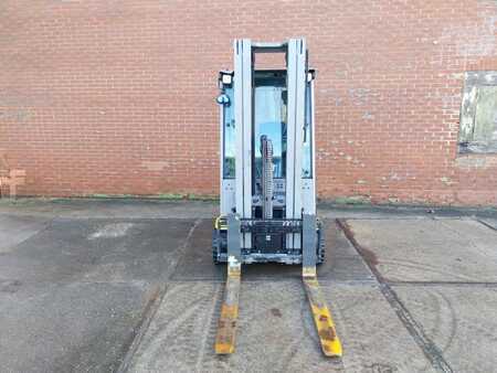 Elektromos 4 kerekű 2018  Jungheinrich EFG 320 (8)