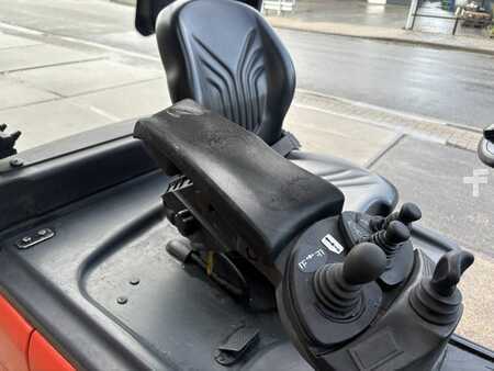 Eléctrico - 4 rodas 2013  Linde E16PH-01 (10)