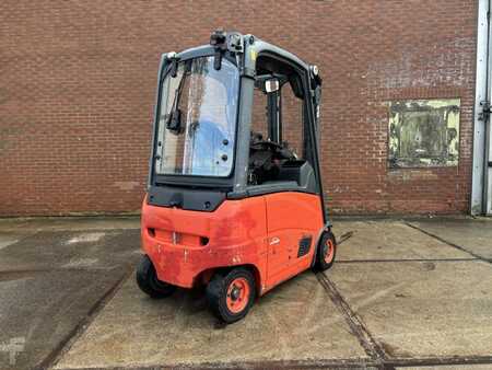 Eléctrico - 4 rodas 2013  Linde E16PH-01 (3)