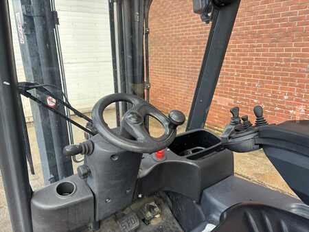 Eléctrico - 4 rodas 2013  Linde E16PH-01 (8)