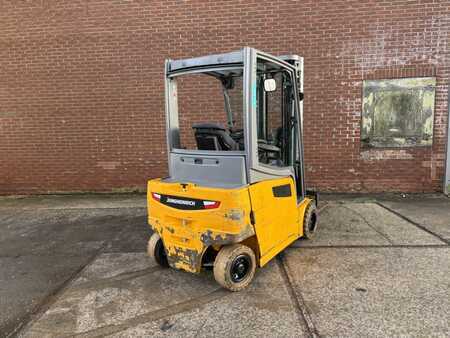 Elektromos 4 kerekű 2018  Jungheinrich EFG 320 (5)