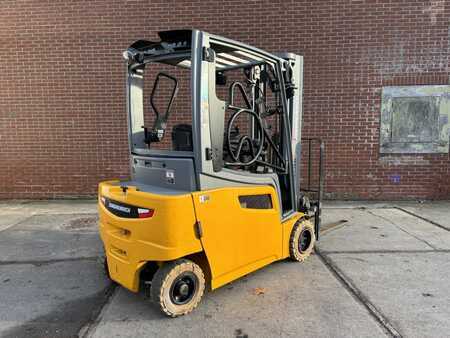 Sähkö - 4 pyör 2018  Jungheinrich EFG320 (4)