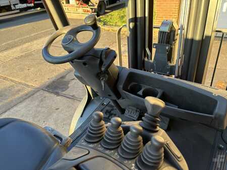 Nestekaasutrukki 2015  Linde H35T (10)