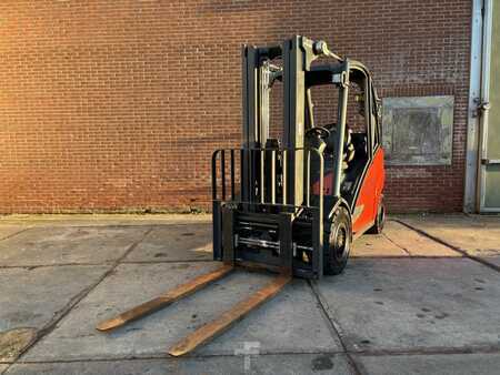 Nestekaasutrukki 2015  Linde H35T (4)