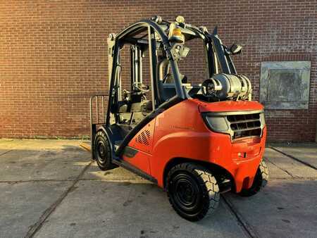 Nestekaasutrukki 2015  Linde H35T (5)