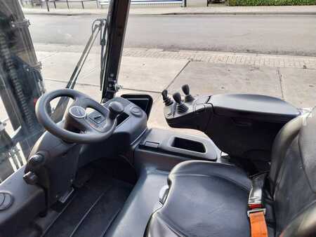 Sähkö - 4 pyör 2018  Linde E25-01 (10)