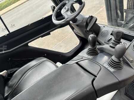 Dieselový VZV 2015  Linde H25D-02 (10)