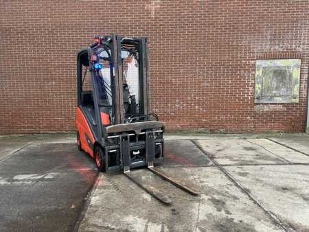 Nestekaasutrukki 2016  Linde H16T-01 (1)