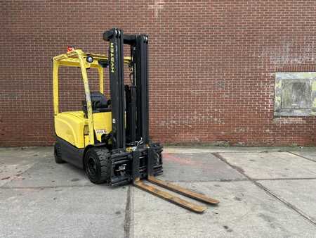 El truck - 4 hjulet 2014  Hyster J2.5XN (1)