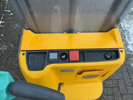 Magasemelésű béka 2020  Jungheinrich EJC 110 (5)