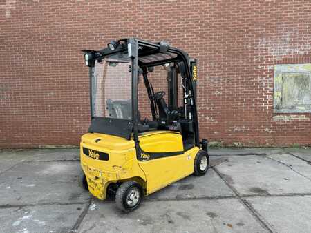 Eléctrica de 3 ruedas 2015  Yale ERP20VF (3)