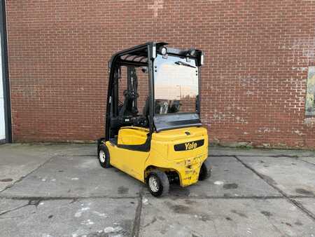 Eléctrica de 3 ruedas 2015  Yale ERP20VF (5)