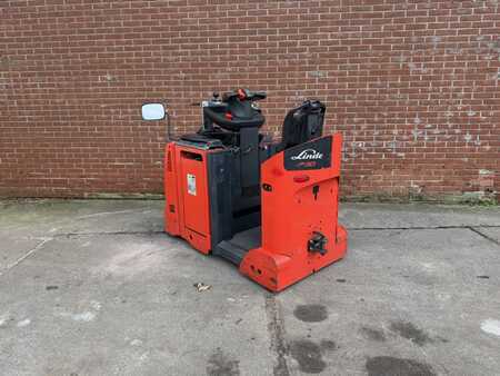 Trainatori  Linde P30C (1)