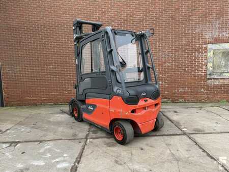 Chariots électriques à 4 roues 2016  Linde E25L-01 (5)