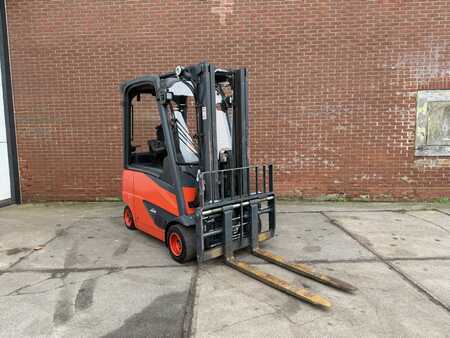 Chariots électriques à 4 roues 2018  Linde E20PH-02 (1)