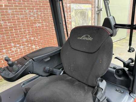 Chariots électriques à 4 roues 2018  Linde E20PH-02 (7)