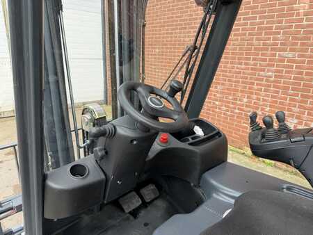 Chariots électriques à 4 roues 2018  Linde E20PH-02 (8)