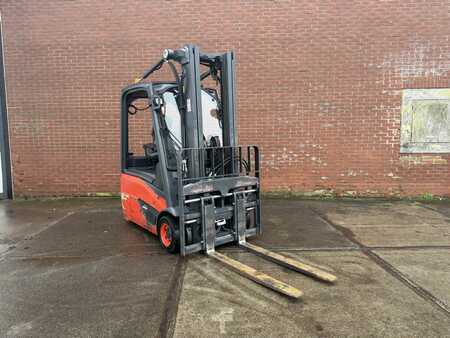 Elektrisk- 3 hjul 2018  Linde E16-02 (1)