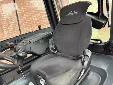 Carrelli elettrici 4 ruote 2020  Linde E30HL-01/600 (7)