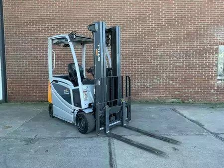 Elektro 4 Rad 2020  Still RX20-20P (1)