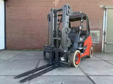 Elektromos 4 kerekű 2020  Linde E70-01 (3)