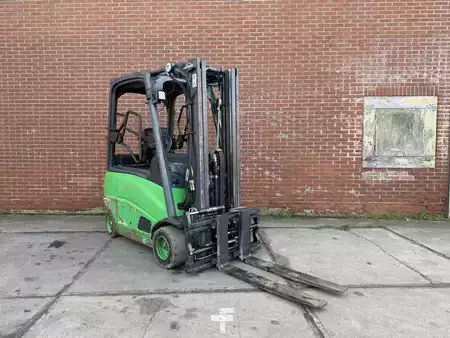 El truck - 4 hjulet 2011  Linde E20PH-01 (1)