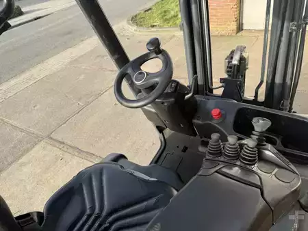 El truck - 4 hjulet 2014  Linde E20PH-02 (10)