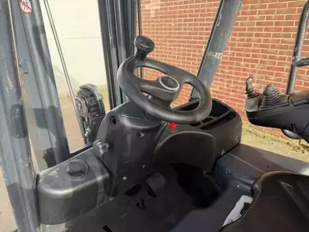 El truck - 4 hjulet 2014  Linde E20PH-02 (8)