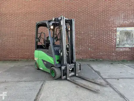 El truck - 4 hjulet 2014  Linde E20PH-02 (1)